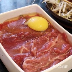 麻十七重庆火锅(新达汇三林店)的滑蛋秘制嫩牛肉好不好吃?