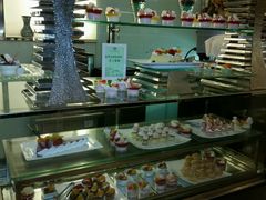 -亮马河饭店翠雅咖啡厅