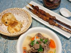 -巴扎美食·新疆菜·西域歌舞表演餐厅(新疆大厦店)