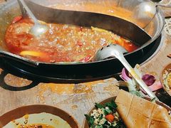 -萍姐火锅·公路夜市(武汉首店)