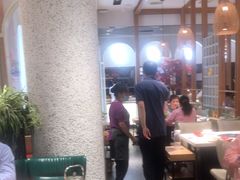 -三人行骨头王火锅(长寿店)