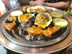 -围炉肉舍•炭烤活鳗•丹东海鲜烤肉(步行街店)