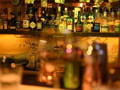 -城墙外BAR