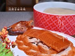 招牌香酥烤鸭-秀儿四九城·新京菜(亚运村鸟巢店)
