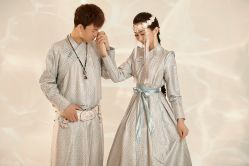 点击看大图 -苏雅影像蒙古婚纱摄影工作室