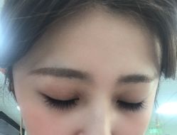 -睫乐园•睫公馆•美睫美甲沙龙