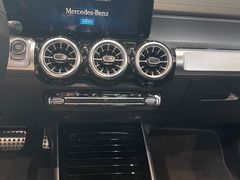 -宁波之星奔驰4S店(海曙店)