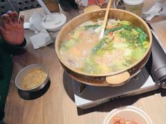 -毛肚向右·川渝毛肚王(经开永旺店)