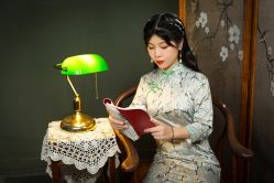 -城南旧影 旗袍全家福摄影写真体验馆