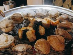 -围炉肉舍•炭烤活鳗•丹东海鲜烤肉(步行街店)