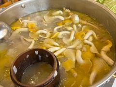 -朴小妹人参鸡汤火锅(长白山万达店)