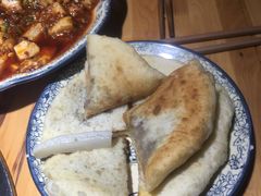 -大众跷脚牛肉馆·非遗传承单位(峨眉山店)