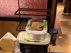 -邹开喜·小海鲜醉鸡煲·潮汕鲜切牛肉店(襄阳北路店)
