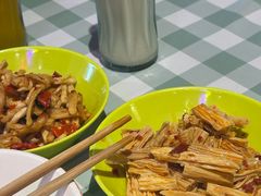 -彭耕记猪油炒小菜(吉联mall店)