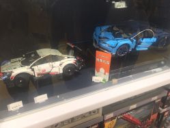 -乐高品牌旗舰店(人民广场店)