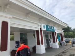 -三河服务区-停车场