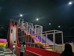 -嘿哟动霸CHUA·新潮玩运动娱乐中心·蹦床滑冰团建乐园