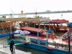 -人民防洪胜利纪念塔