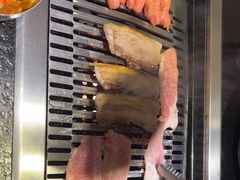 -臻牛烤肉