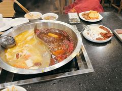 -百年川椒重庆老火锅(光谷店)