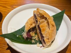 玫瑰鲜花饼-云海肴·汽锅鸡·云南菜(苏州中心店)