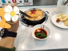 -咕叽咕叽回转自助小火锅(南京商厦店)