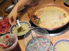 -洱火云南酸菜牛肉火锅(石景山当代商城店)