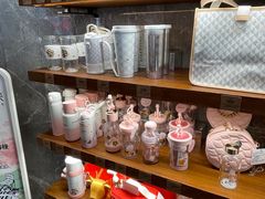 零售区-星巴克臻选(南京艾尚天地店)