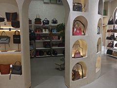-六六奢品·vintage中古·回收二手奢侈品包包手表首饰(环球港店)
