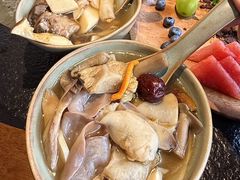 -菌自由丨野生菌火锅特色庭院餐厅(丽江古城店)