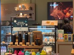 -星巴克臻选(上海中环广场2F店)