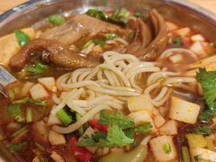 -柳州肥姨妈大骨螺蛳粉(万达中心店)
