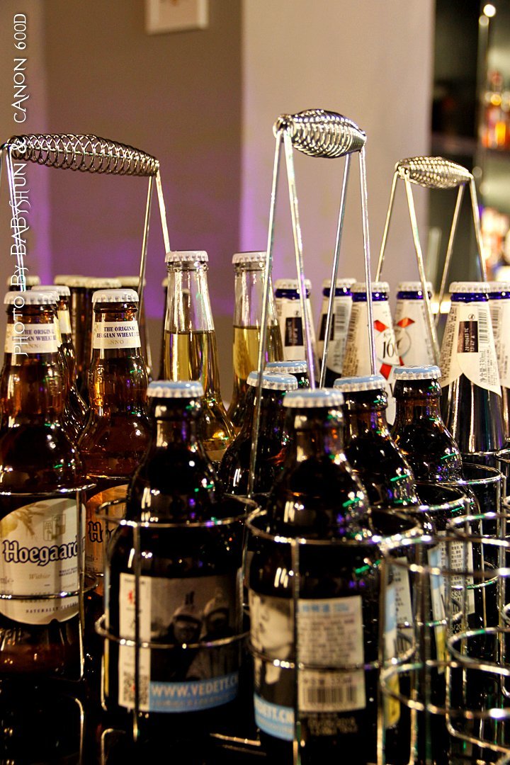 灯红酒绿惹人醉,摇摆放松这一杯!——me轻奢音乐餐吧