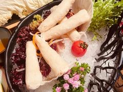 -湊湊火锅·茶憩(新中关购物中心店)