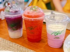 -Chom Cafe and Restaurant