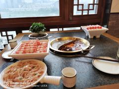 -小天鹅火锅·一线江景洪鼎旗舰店(洪崖洞店)
