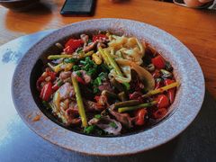 鸡杂绿豆粉-郑件洋芋饭庄