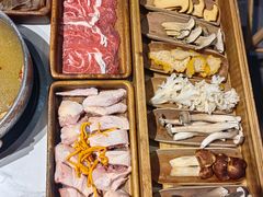 -菌小白·野生菌火锅(时尚天河店)