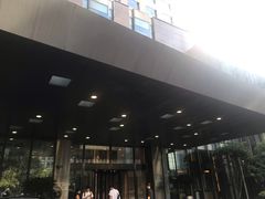 -上海漕河泾万丽酒店