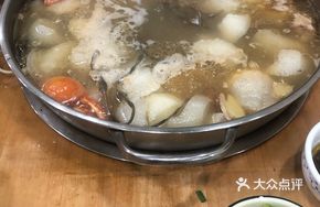 Dried Yardlong Bean and Preserved Pork Bone Soup Pot