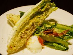 凯撒沙拉配63度温泉蛋-恰餐厅及酒吧 CHAR Bar & Grill (北京丽都皇冠假日店)