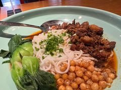 焖肉拌米线-花马天堂云南餐厅 Lost Heaven(外滩店)