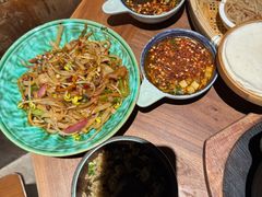 -包整·丝娃娃(一览甲秀楼风景店)