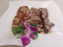 -有米猪港式餐厅