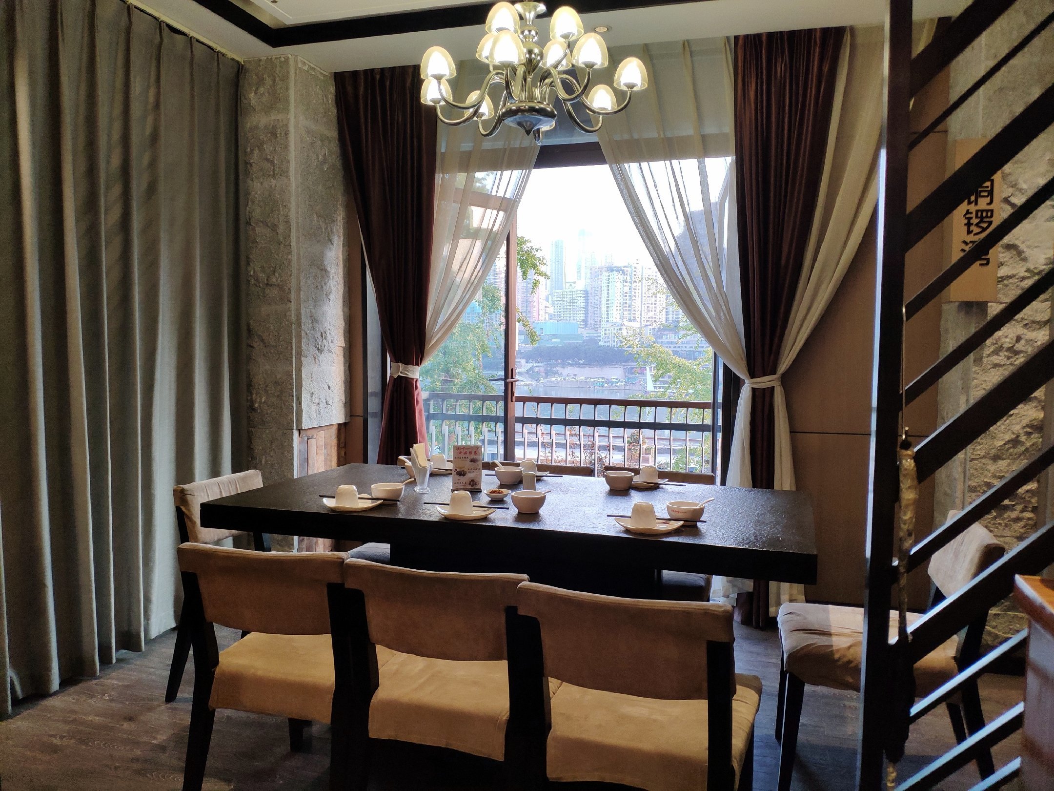 感谢点评和商家的体验机会.位置在鎏嘉码头