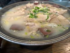 -蜜桃餐厅·伴山(湖滨商业街店)