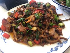 烟笋腊肉钵-新新湘菜馆(新中街二条店)
