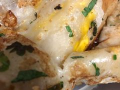 -正宗杂粮煎饼香软鸡蛋饼