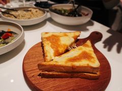-wineapp葡萄酒餐吧(外滩金融中心店)