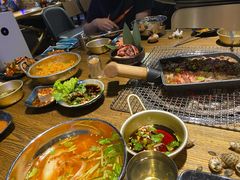 -鑫釜山海鲜烧烤(鑫丰国际店)
